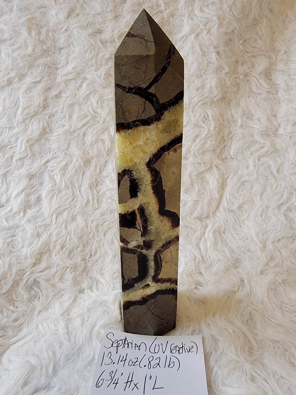 UV Reactive Septarian Stone Tower